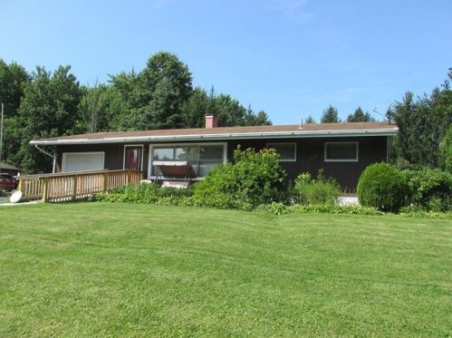 705 Hasenflu Dr, Hermitage, PA 16148-2828