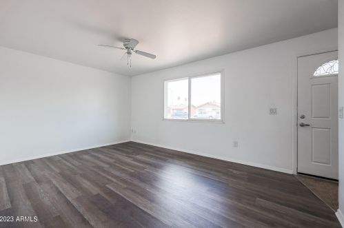 5911 Dailey St, Glendale, AZ 85306-4120