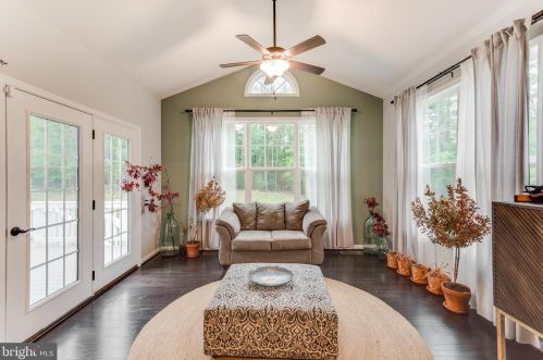 181 Empress Alexandra Pl, Fredericksburg VA  22406-4085 exterior