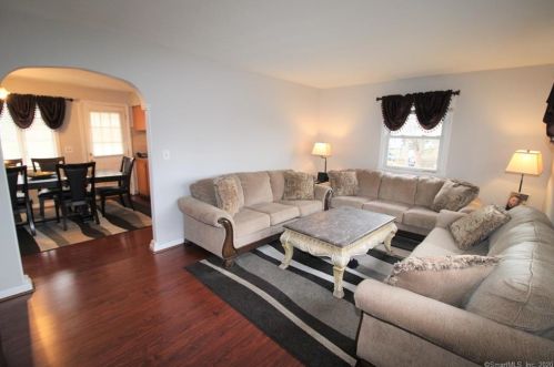 265 Grandview Ave, Waterbury, CT 06708-2511