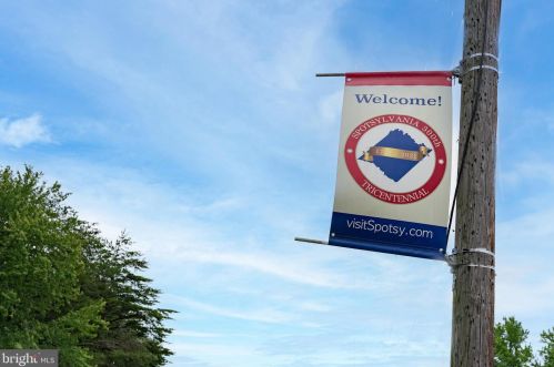 12900 Verrey Ct, Spotsylvania VA  22551-8009 exterior