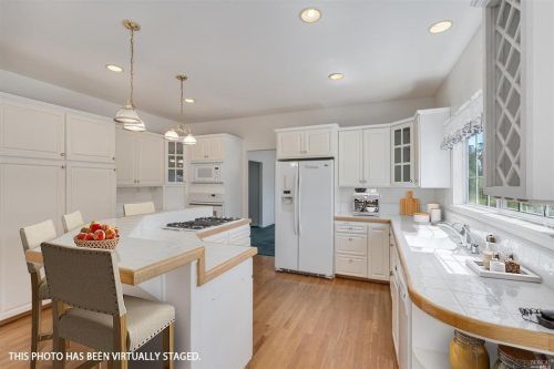 6301 Highland Pl, Sebastopol CA  95472-6100 exterior