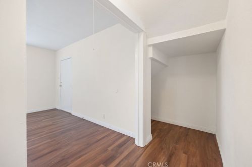 930 11th St, Long Beach CA  90813-3577 exterior