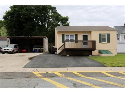 38 Fifth St, Hillburn, NY 10931-2003