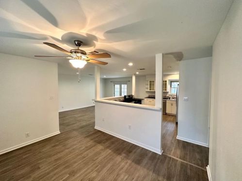 8309 Briarwood Ln, Austin TX  78757-7644 exterior