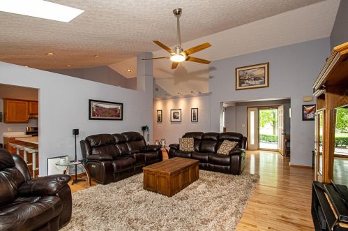 245 Key Blvd, Pataskala OH  43062-8121 exterior