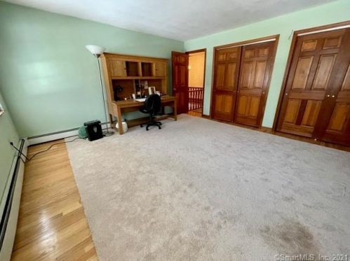 20 Kellogg St, Bethel CT  06801-1638 exterior