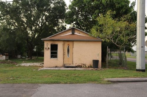 789 Findley Ave, Eagle Lake, FL 33839-3052