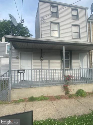 112 Sussex St, Gloucester NJ  08030-1449 exterior