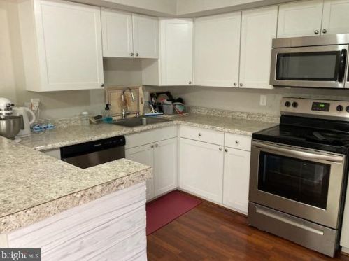 14763 Winding Loop, Woodbridge VA  22191-3448 exterior