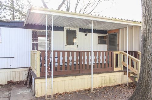 210 Cedar St, Pataskala OH  43062-7071 exterior