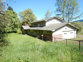 90993 Hl Rd, Springfield OR  97478-8746 exterior