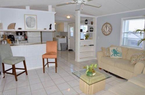 30 Emily Ln, Fort Myers Beach FL  33931-2933 exterior