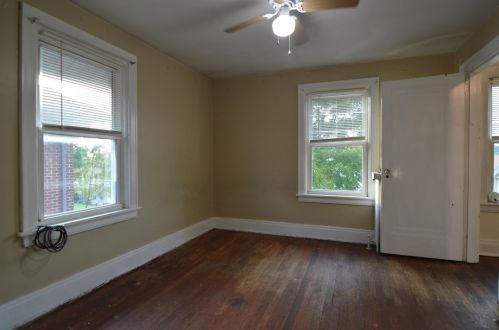 319 Margaret St, Jeannette PA  15644-1824 exterior