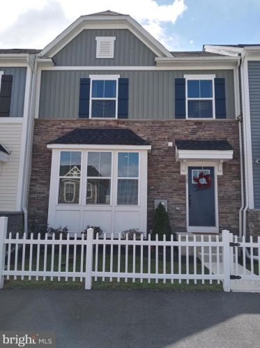 167 Peter Ln, Gilbertsville PA  19525 exterior