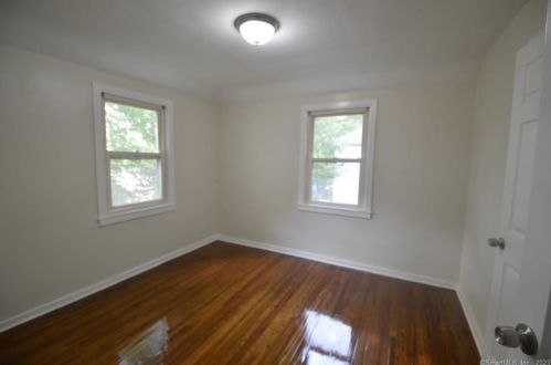 377 Pearl Harbor St, Bridgeport CT  06610-2321 exterior
