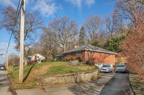 1201 Isabella Rd, South Connellsville, PA 15425-4697