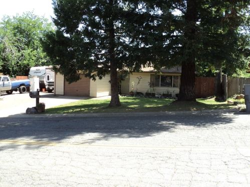 9 Meadowview Dr, Oroville, CA 95966-9230