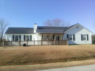 700 Covington Ct, Hubert, NC 28539-4539