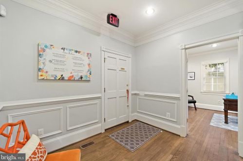 213 Loudoun St, Leesburg VA exterior