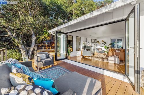 3550 Klamath St, Oakland CA 94602-4126 exterior