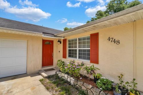 4748 Beacon St, Orlando, FL 32808-2614