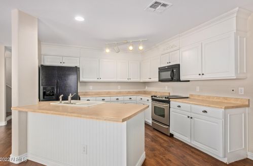 31749 Sundown Dr, San Tan Valley AZ  85143-3244 exterior