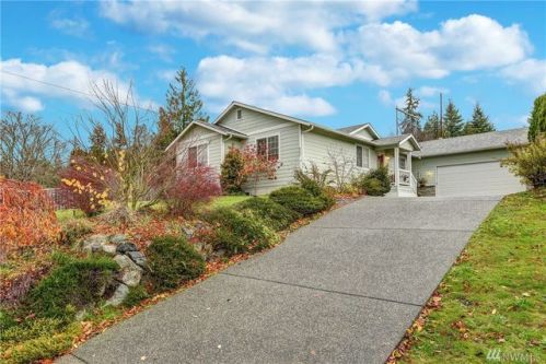 207 Hamlin Dr, Bryant, WA 98223-1663
