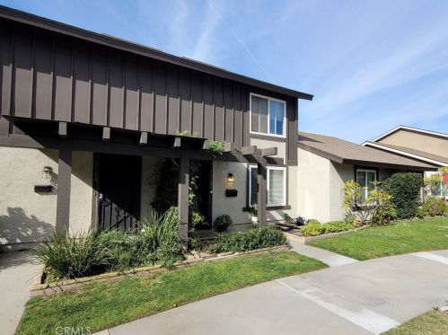 11102 Emerson Way, Stanton, CA 90680-2848