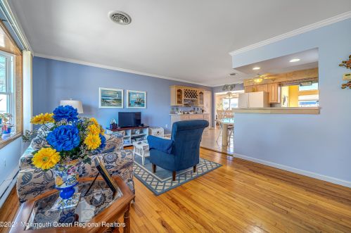 1032 Orlando Dr, Lacey NJ  08731-5510 exterior