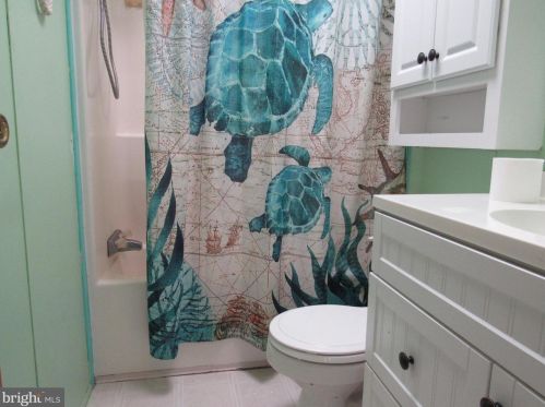 35431 Dannys Dr, Laurel DE  19956-3313 exterior