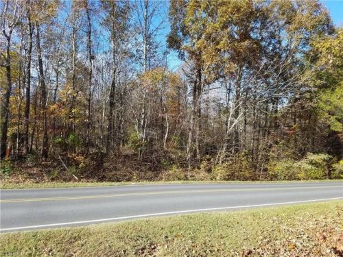1526 Old County Farm Rd, Sophia, NC 27350-8847