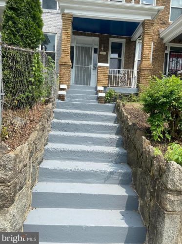 2029 2nd St, Washington, DC 20001-1626