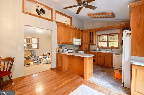 9135 James Madison Pkwy, Owens VA  22485-4905 exterior