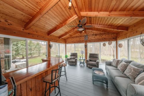 12427 Golf Dr, Thiensville WI  53092-2462 exterior