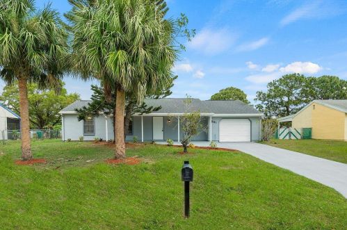 691 Belmont Cir, Port Saint Lucie, FL 34953-6333