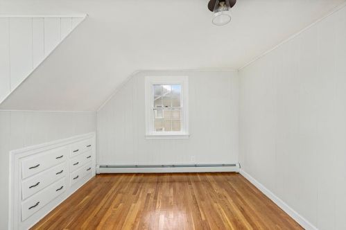 61 Knotty Oak Rd, Coventry RI  02816-8306 exterior