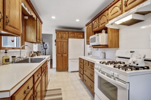 41 Linden Ave, Verona NJ  07044-2540 exterior