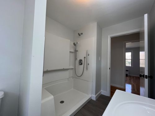 889 Northfield Rd, Hinsdale NH  03451-2507 exterior