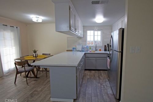 6001 Stone Bridge Ln, Bakersfield CA  93313-3386 exterior