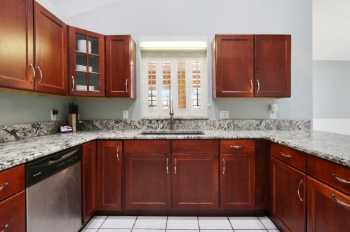 310 Rosewood Dr, Fort Pierce FL  34947-3424 exterior