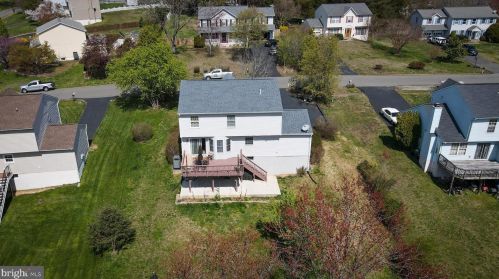 6608 Farmstead Ln, Fredericksburg VA  22407-1703 exterior