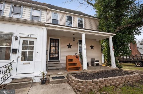 126 Spruce St, Camden, NJ 08106-1618