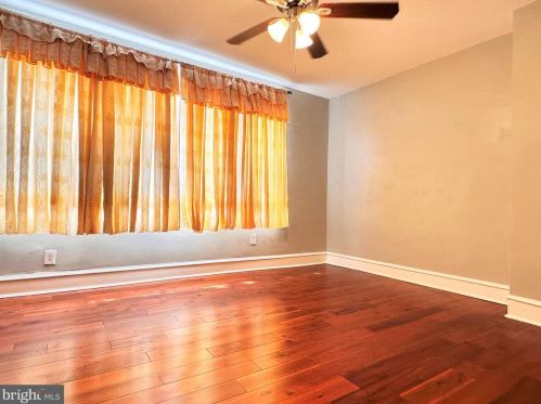 6156 Lindbergh Blvd, Philadelphia PA 19153-3018 exterior