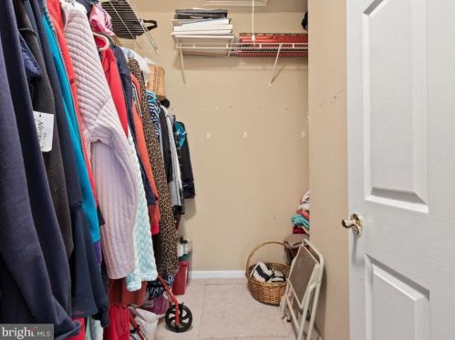 500 Wordsworth Cir, Purcellville VA  20132-3183 exterior