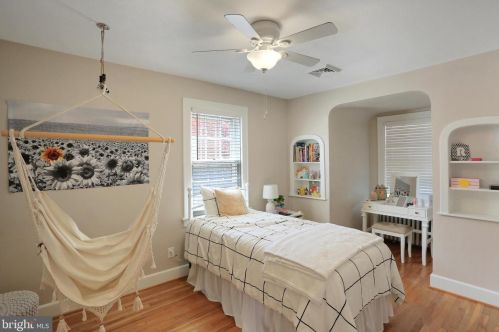 204 Forney Ave, Hanover PA  17331-2919 exterior