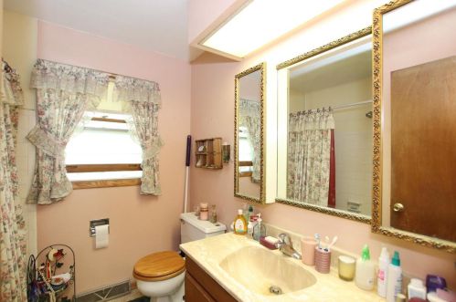 72 Sallie Ave, Fond Du Lac WI  54935-4651 exterior