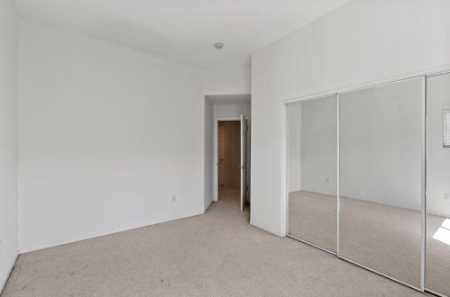 670 Esplanade Ln, San Jose CA 95138-1327 exterior