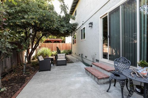 1503 Sierra St, Redwood City CA  94061-2712 exterior