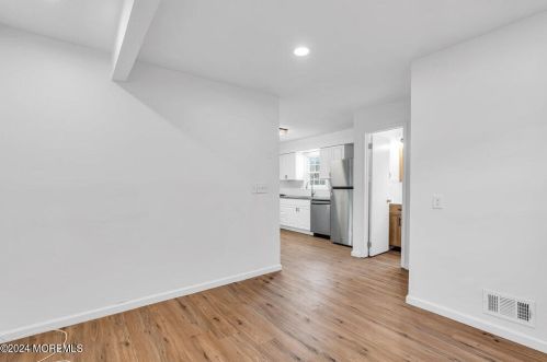 828 Burnt Tavern Rd, Bricktown NJ  08724-2540 exterior